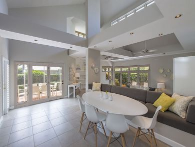 Naples Vacation Pool Home Sleeps 6 Guests Walk to Beach Naples Vacation Pool Home Sleeps 6 Guests Walk to Beach