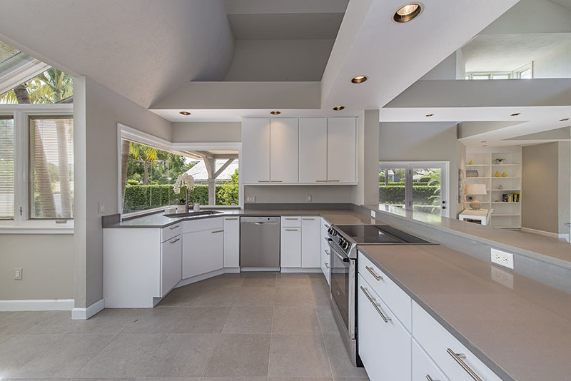 Naples Vacation Pool Home Sleeps 6 Guests Walk to Beach Naples Vacation Pool Home Sleeps 6 Guests Walk to Beach