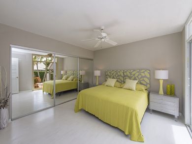 Naples Vacation Pool Home Sleeps 6 Guests Walk to Beach Naples Vacation Pool Home Sleeps 6 Guests Walk to Beach
