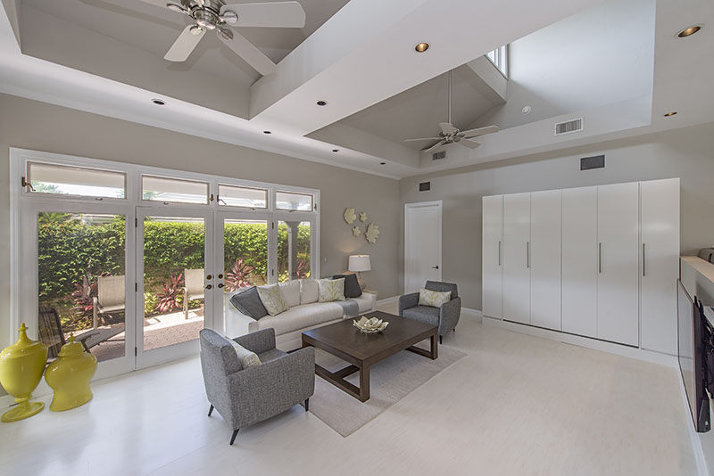 Naples Vacation Pool Home Sleeps 6 Guests Walk to Beach Naples Vacation Pool Home Sleeps 6 Guests Walk to Beach