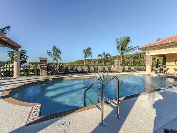 Beautiful Two Bedroom Plus Den Vacation Rental