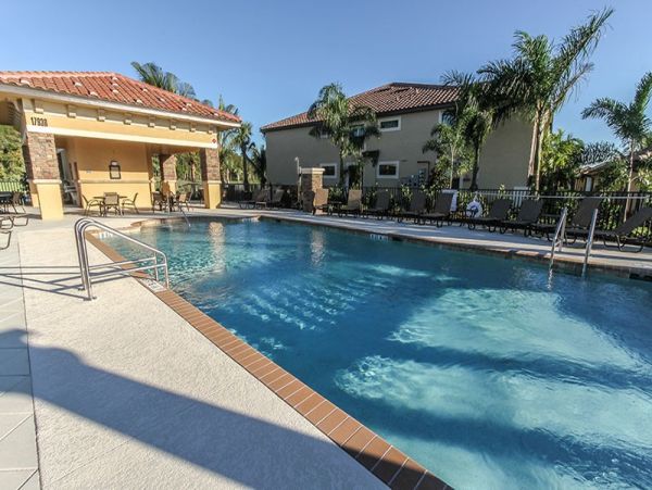 Beautiful Two Bedroom Plus Den Vacation Rental