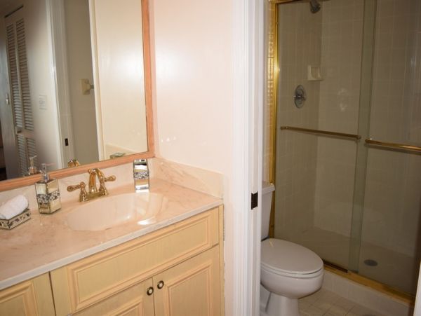 On Gulf 2 Bedroom Condo Communal Pool Spa & Tennis Court