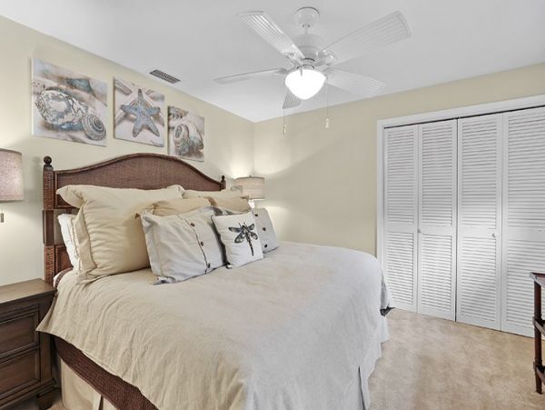 Naples Walk to Beach 4 Bedroom Rental Home with Caged Pool