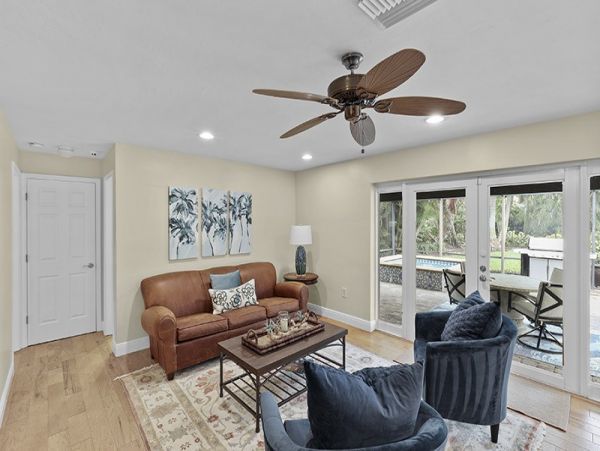Naples Walk to Beach 4 Bedroom Rental Home with Caged Pool