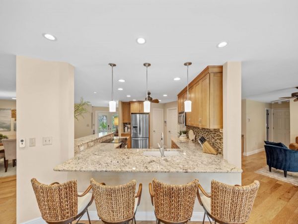 Naples Walk to Beach 4 Bedroom Rental Home with Caged Pool