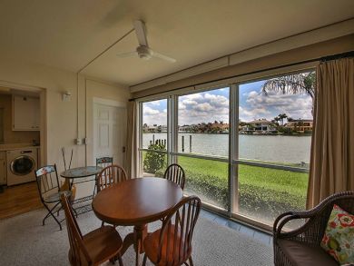 Naples Condo 918524