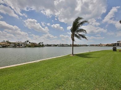 Naples Condo 918524