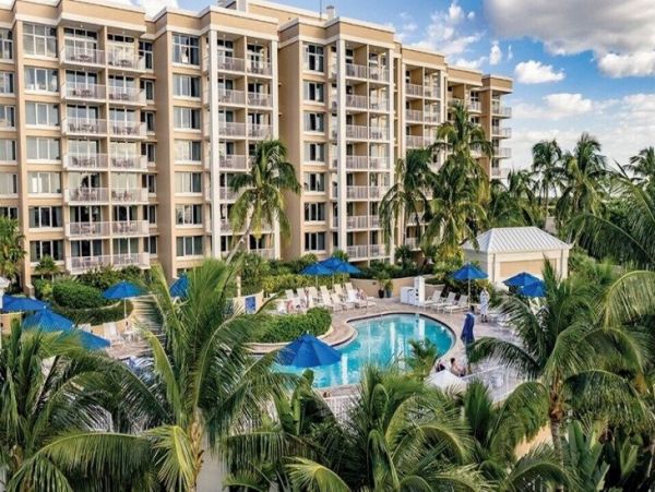 Luxury Marco Island 1 Bedroom Vacation Condo Sleeps Walk to Beach