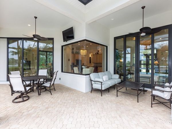 Naples Luxury Vacation Estate Villa - Full Golf Privileges