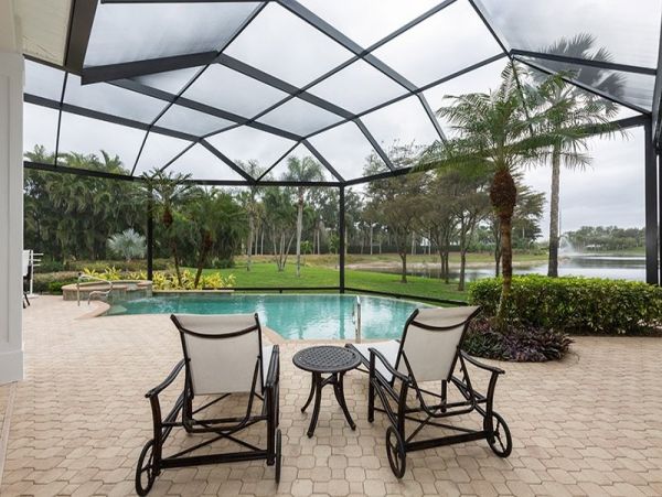 Naples Luxury Vacation Estate Villa - Full Golf Privileges