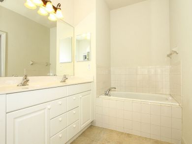 Naples Home 918590