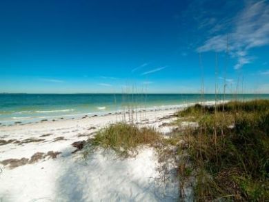 Anna Maria Island Vacation Rental Sleeps Five Guests