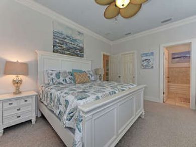 Holmes Beach Vacation Rental Sleeps Six Guests