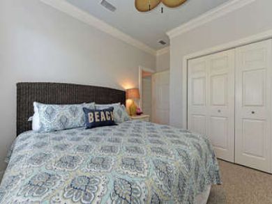 Holmes Beach Vacation Rental Sleeps Six Guests