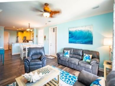 Marathon Vacation Home Sleeps Ten Guests