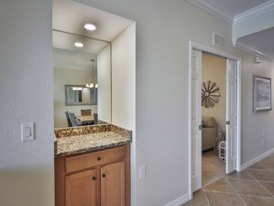 Naples Condo 918600