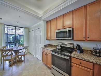 Naples Condo 918600