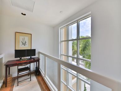 Naples Home 918603