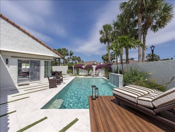 Naples Vacation Home Two Bedroom