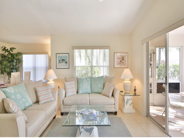 Drive to Anna Maria Island Beaches A great Golf/lake Community