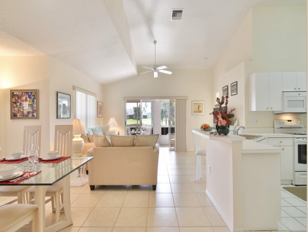 Drive to Anna Maria Island Beaches A great Golf/lake Community