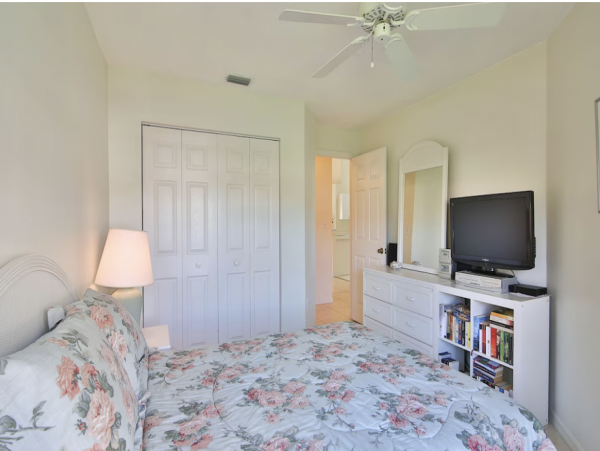 Drive to Anna Maria Island Beaches A great Golf/lake Community