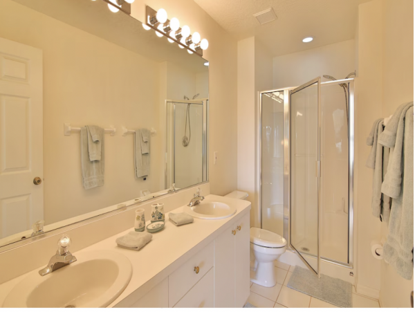 Drive to Anna Maria Island Beaches A great Golf/lake Community