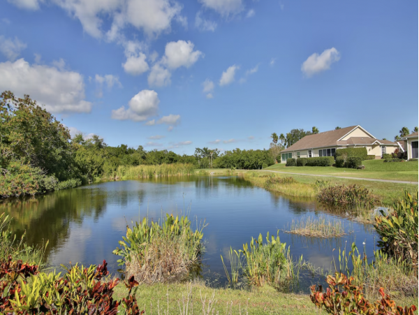 Drive to Anna Maria Island Beaches A great Golf/lake Community