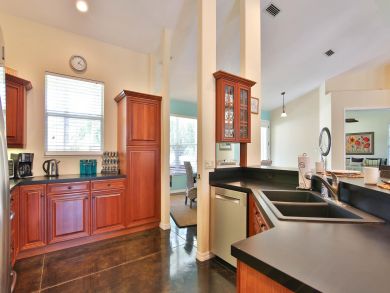 Anna Maria Island Holmes Beach Home 918639