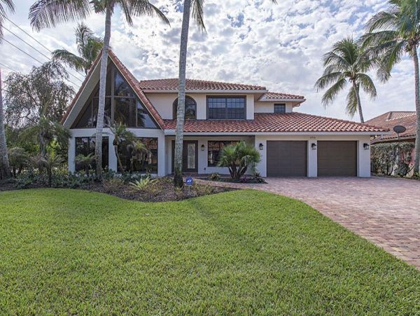 Short Walk to Beach Naples Vacation Home Private Pool