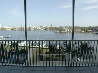 Naples Vacation Home 3 Bedrooms Plus Den Sleeps Eight Guests