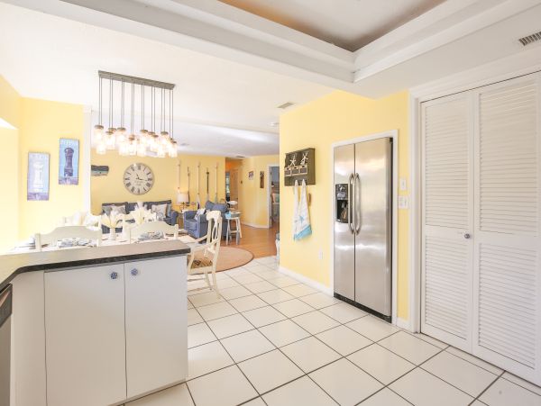 Bradenton Lakefront Three Bedroom Vacation Home