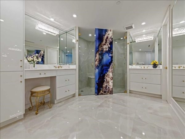Stunning 19th-Floor Beachfront Condo with Sweeping Gulf Views