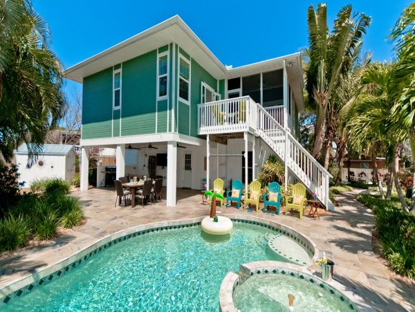 Palmetto Vacation Home Three Bedroom Water Views