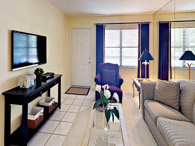 Brandenton Vacation Condo Sleeps Four Guests.