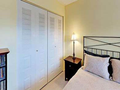 Brandenton Vacation Condo Sleeps Four Guests.