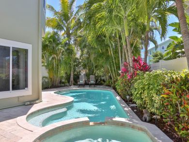 Holmes Beach 3 Bedroom Vacation Home Sleeps Six Guests