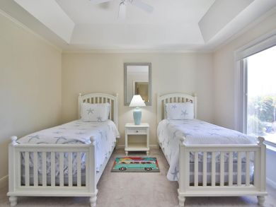 Holmes Beach 3 Bedroom Vacation Home Sleeps Six Guests