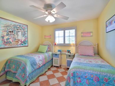 Anna Maria Island Waterfront Vacation Rental - Holmes Beach Monthly Rental Anna Maria Island Waterfront Vacation Rental - Holmes Beach Monthly Rental