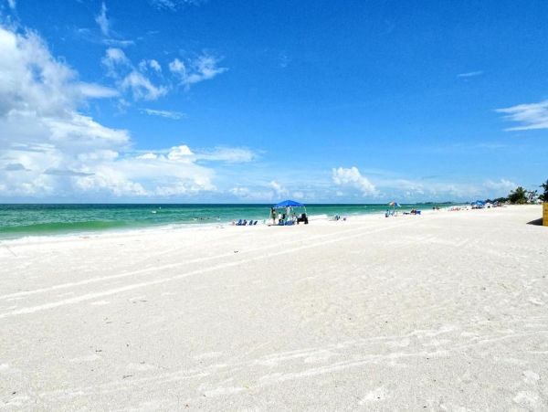 Pet Friendly Anna Maria Island Vacation Rental Large Family Beach Home Near Gulf and Bay