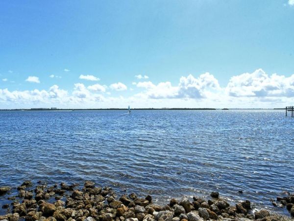 Pet Friendly Anna Maria Island Vacation Rental Large Family Beach Home Near Gulf and Bay