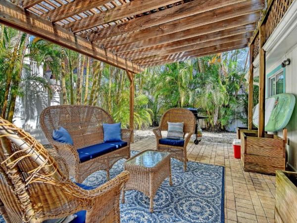 Pet Friendly Anna Maria Island Vacation Rental Large Family Beach Home Near Gulf and Bay