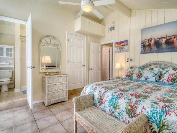 Pet Friendly Anna Maria Island Vacation Rental Large Family Beach Home Near Gulf and Bay