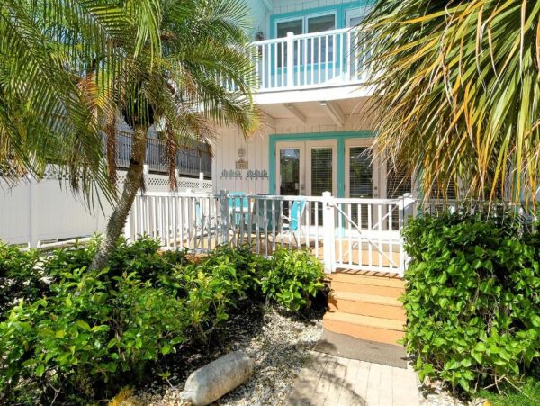 Pet Friendly Anna Maria Island Vacation Rental Large Family Beach Home Near Gulf and Bay