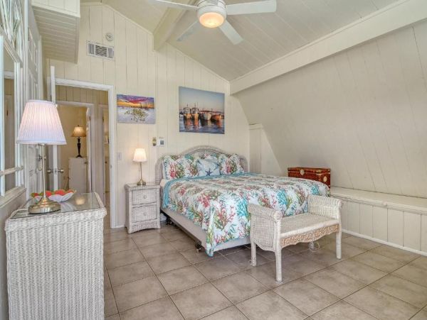 Pet Friendly Anna Maria Island Vacation Rental Large Family Beach Home Near Gulf and Bay
