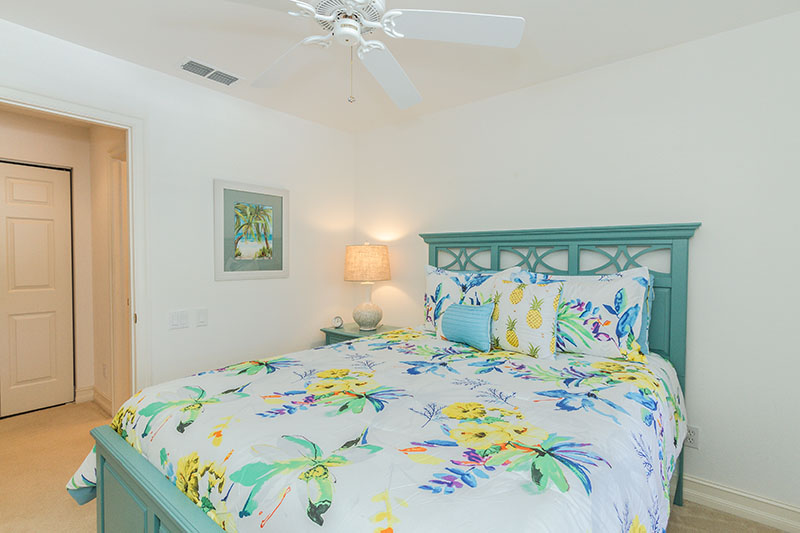 Naples Condo 918755