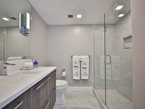 Naples Beach Condominium with Ocean Views
