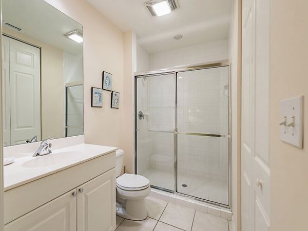 Elegant Vacation Rental in Naples Near Beaches and Dining