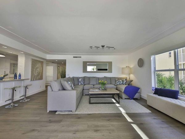 Beachfront Vacation Condo with Great Amenities